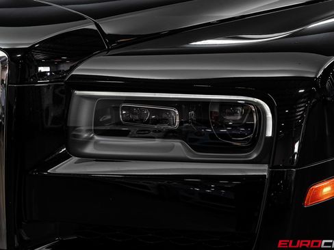 Used 2023 Rolls-Royce Cullinan AWD/4WD image 12