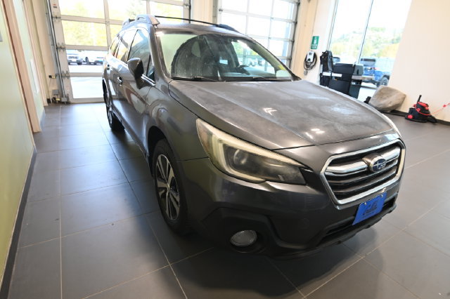 Used 2018 Subaru Outback 2.5i Limited AWD/4WD image 15