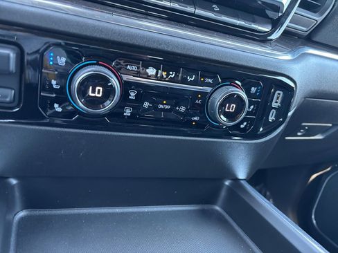 Used 2024 Chevrolet Silverado 2500 LTZ w/ LTZ Convenience Package image 36