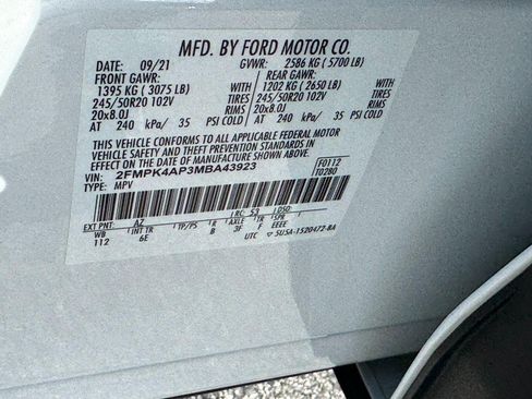 Used 2021 Ford Edge ST image 25