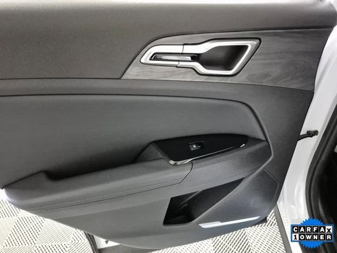Used 2025 Kia Sportage X-Line w/ Premium Package image 25