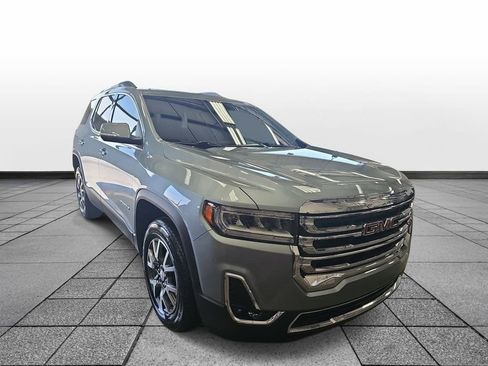 Used 2023 GMC Acadia SLT w/ Preferred Package FWD image 3
