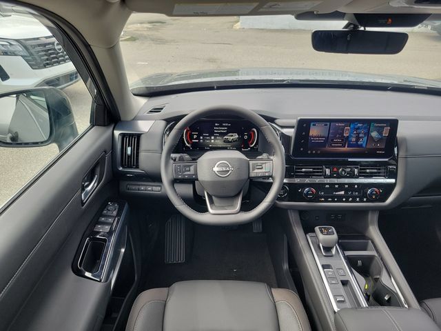 New 2026 Nissan Pathfinder SL FWD image 8
