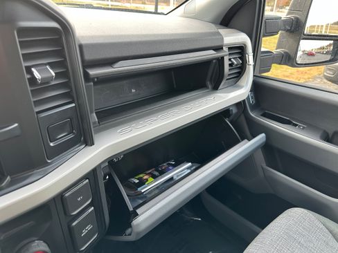 Certified 2024 Ford F250 XLT AWD/4WD image 24