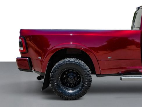 Used 2022 RAM 3500 Laramie AWD/4WD image 6