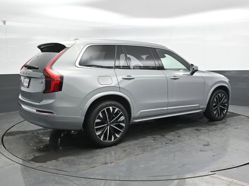 Used 2026 Volvo XC90 B6 Ultra w/ Protection Package Premier image 2