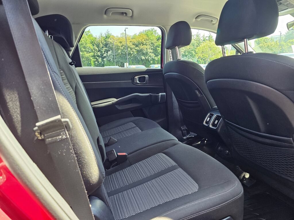 Used 2022 Kia Sorento LX AWD/4WD image 11