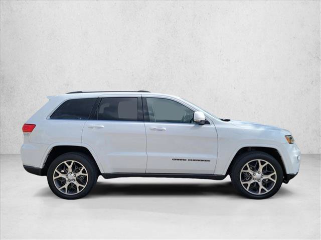 Used 2018 Jeep Grand Cherokee Limited AWD/4WD image 4