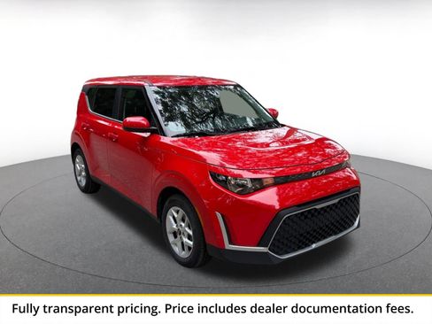 Used 2025 Kia Soul LX w/ LX Technology Package FWD image 1