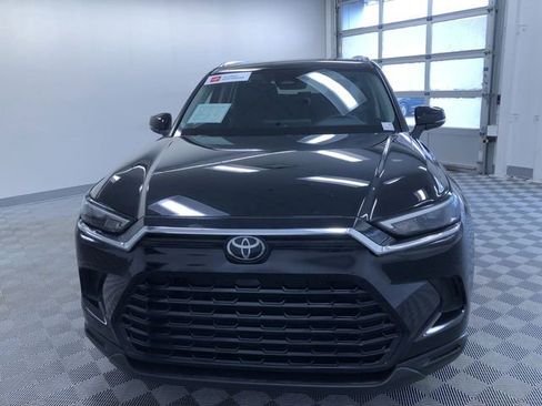 Certified 2025 Toyota Grand Highlander AWD image 16