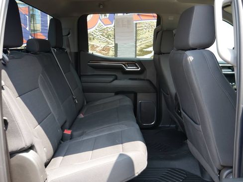 Used 2024 Chevrolet Silverado 1500 LT Trail Boss w/ Protection Package AWD/4WD image 13