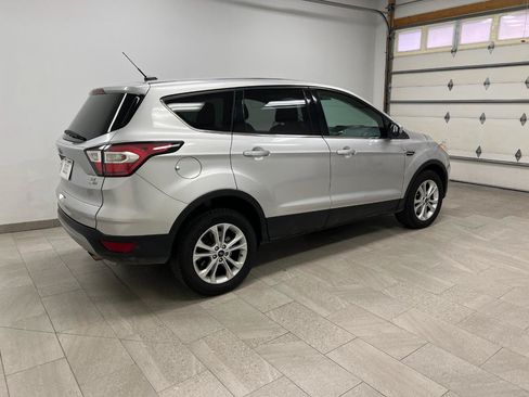 Used 2017 Ford Escape SE AWD/4WD image 11