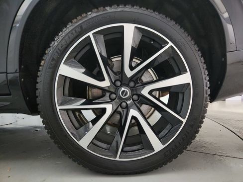 Used 2020 Volvo XC90 T6 Momentum w/ Protection Package Premier AWD/4WD image 37
