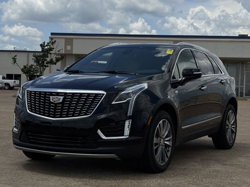 Used 2025 Cadillac XT5 Premium Luxury FWD image 8