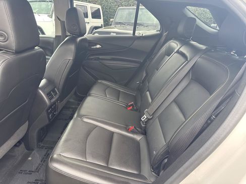Used 2018 Chevrolet Equinox Premier FWD image 12
