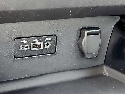 Used 2023 Nissan Altima 2.5 SR FWD image 24