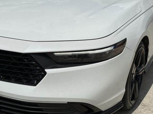 Used 2024 Honda Accord Sport image 11