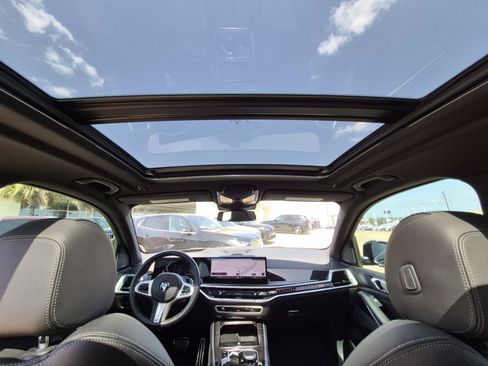 Certified 2024 BMW X5 xDrive40i w/ M Sport Package AWD/4WD image 22