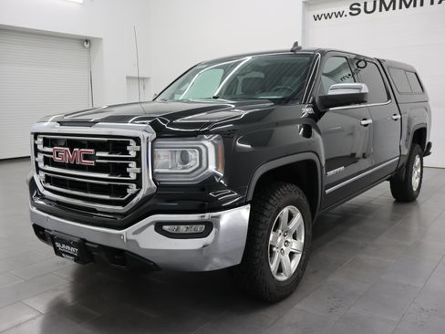 Used 2017 GMC Sierra 1500 SLT w/ Suspension Package, Off-Road AWD/4WD image 7