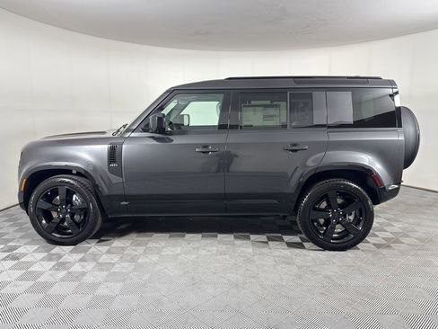 New 2026 Land Rover Defender 110 X-Dynamic SE AWD/4WD image 2