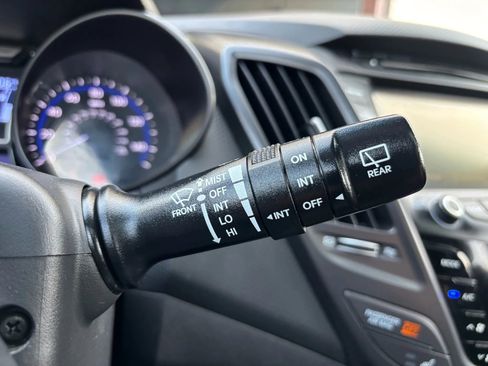 Used 2015 Hyundai Veloster Turbo w/ Option Group 04 image 28