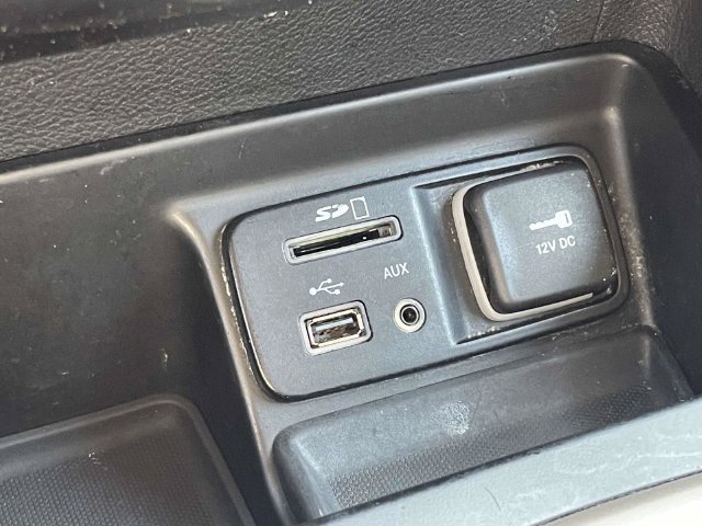 Used 2014 Jeep Cherokee Limited FWD image 28