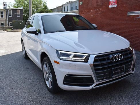Used 2018 Audi Q5 2.0T Premium Plus w/ Premium Plus Package AWD/4WD image 10