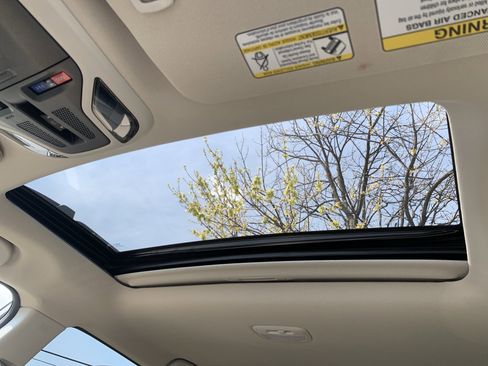 Used 2023 Subaru Outback Limited image 28