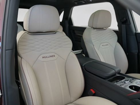 New 2026 Bentley Bentayga Extended Wheelbase AWD/4WD image 40