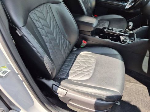 Used 2023 Kia Sportage X-Line AWD/4WD image 25
