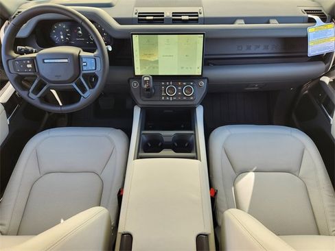 New 2026 Land Rover Defender 110 X-Dynamic SE image 19