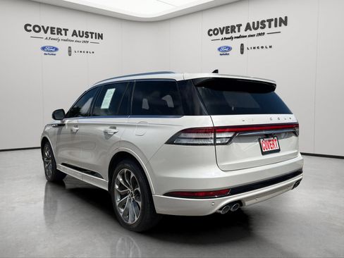 Certified 2021 Lincoln Aviator Grand Touring w/ Elements Package Plus AWD/4WD image 4