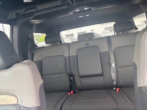 New 2025 GMC Hummer EV 2X image 36