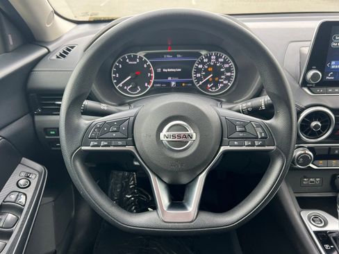 Used 2023 Nissan Sentra SV image 22