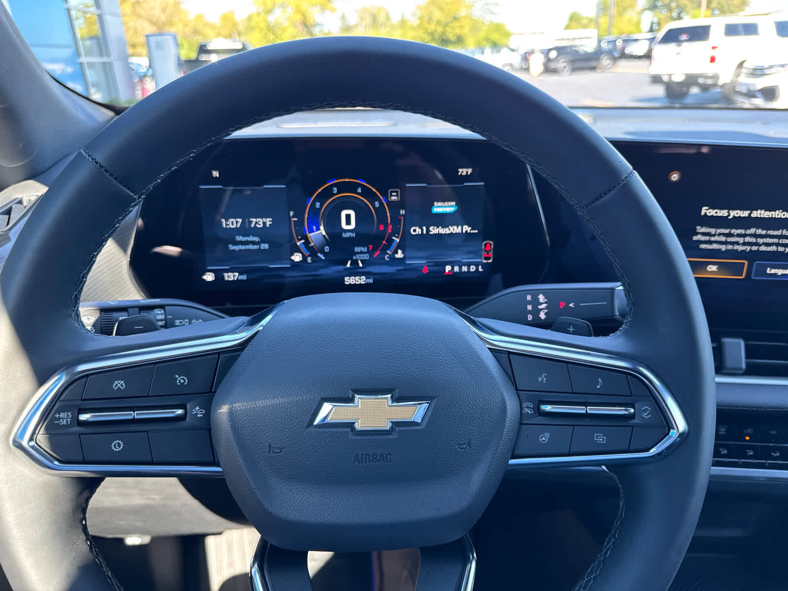 Used 2025 Chevrolet Equinox LT w/ Safety and Technology Package FWD image 20