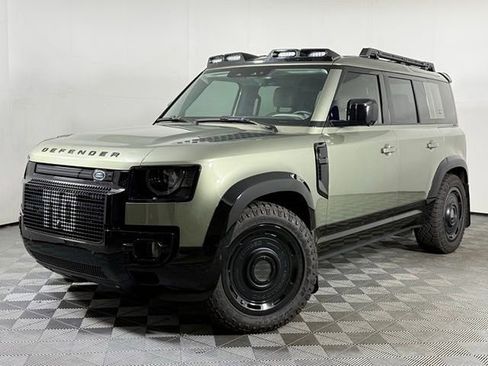 Used 2020 Land Rover Defender 110 HSE AWD/4WD image 1