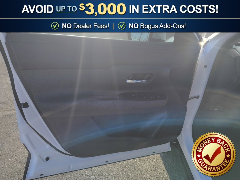 Used 2025 Nissan Kicks SV FWD image 16