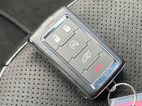 Used 2024 Jeep Grand Cherokee Altitude AWD/4WD image 30