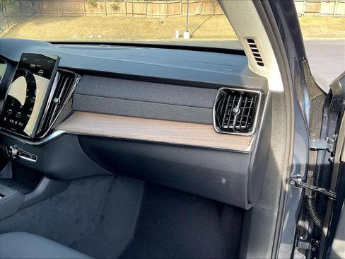 New 2026 Volvo XC90 B5 Plus w/ Protection Package image 29