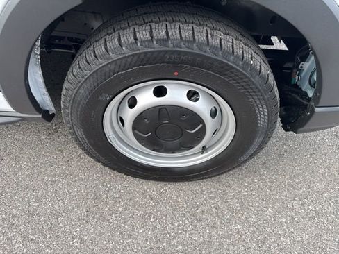 New 2025 Ford Transit 250 148 Medium Roof w/ Load Area Protection Package image 25