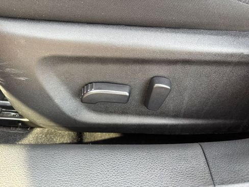 Used 2025 Nissan Altima 2.5 SV FWD image 22
