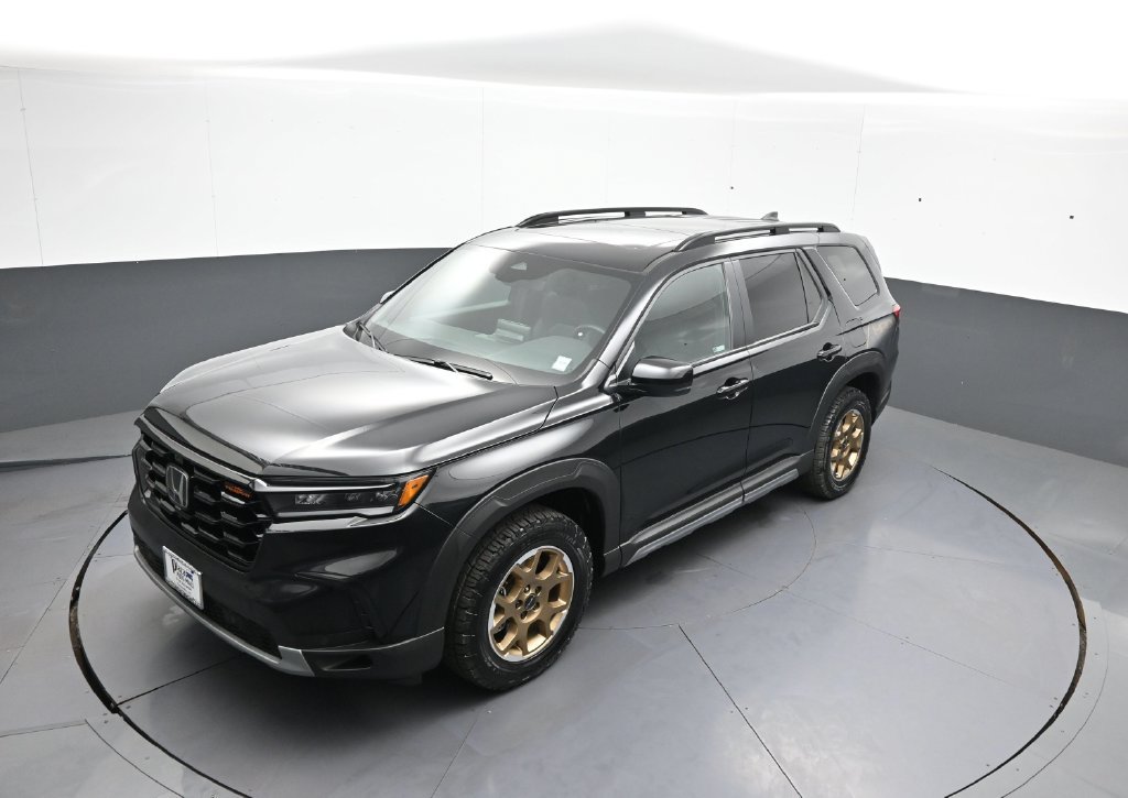 Certified 2024 Honda Pilot TrailSport image 36