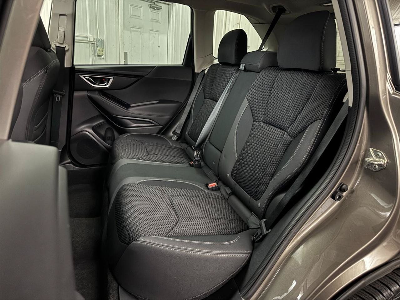 Used 2021 Subaru Forester Premium AWD/4WD image 7