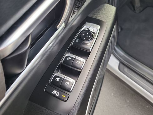 Used 2021 Kia Telluride EX w/ EX Premium Package image 18