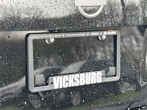 Used 2024 Nissan Versa SV image 33