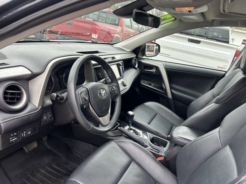 Used 2017 Toyota RAV4 Limited image 14