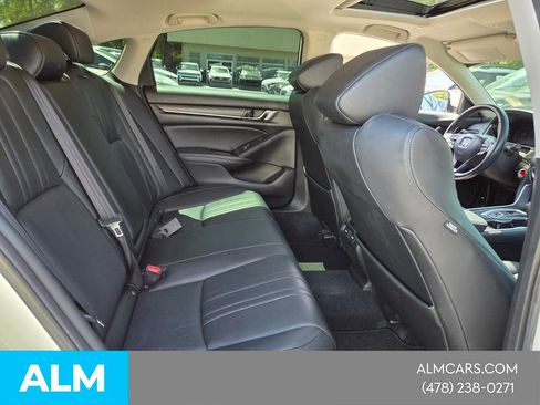 Used 2022 Honda Accord Touring image 14