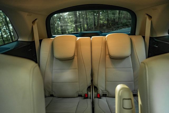 Used 2023 Mercedes-Benz GLS 450 4MATIC image 16