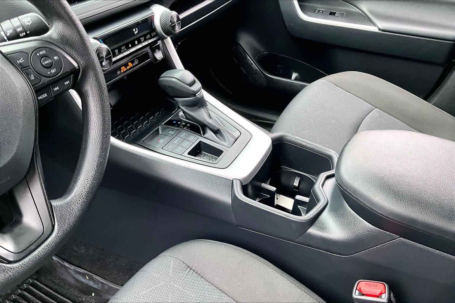Certified 2025 Toyota RAV4 XLE AWD/4WD image 16