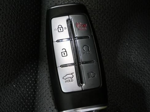 Used 2023 Genesis GV70 2.5T w/ Select Package AWD/4WD image 28